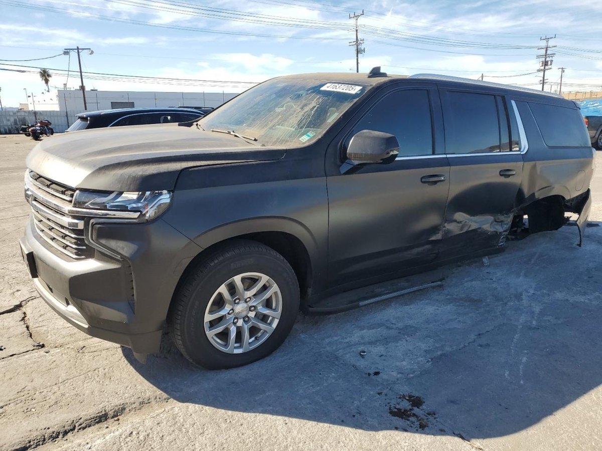 CHEVROLET SUBURBAN , 2022