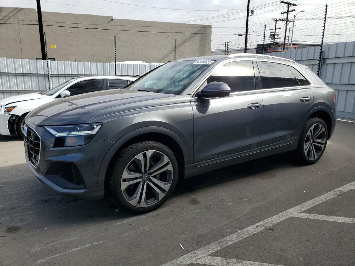 AUDI Q8 , 2020