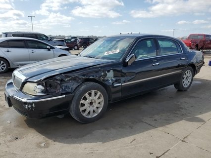 TOWNCAR 