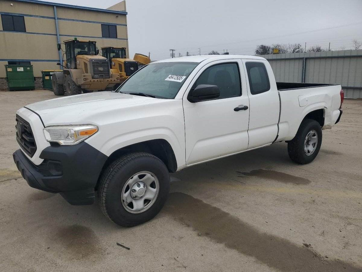 TOYOTA TACOMA , 2018