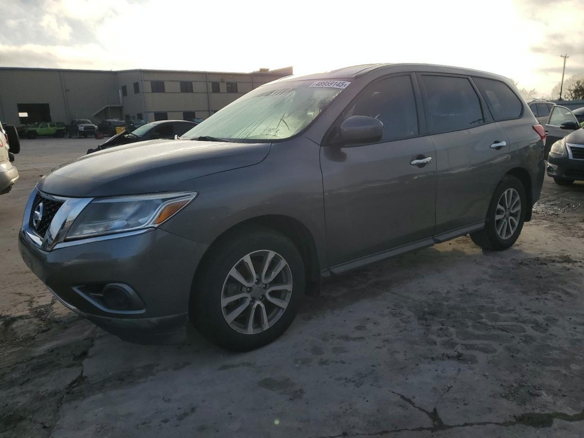 NISSAN PATHFINDER , 2015