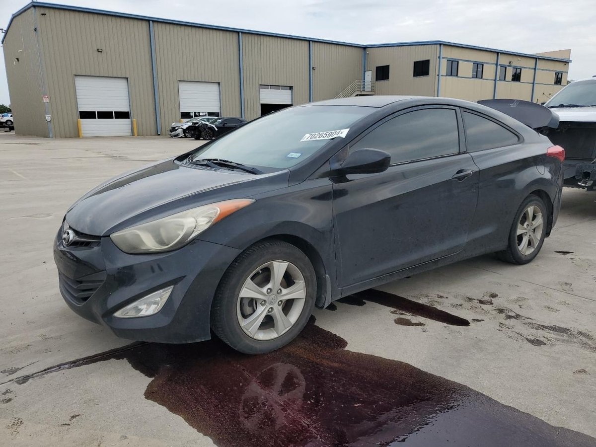 HYUNDAI ELANTRA , 2013