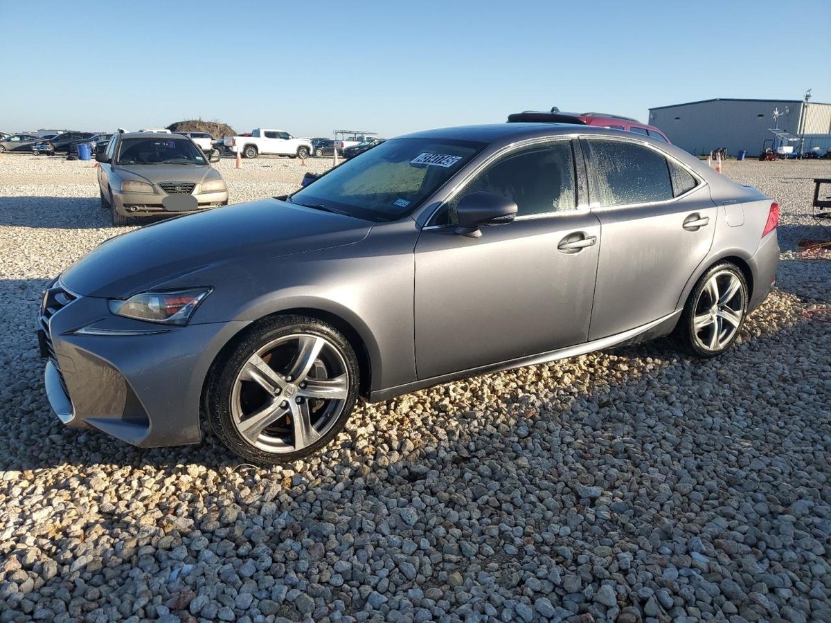 LEXUS IS , 2017