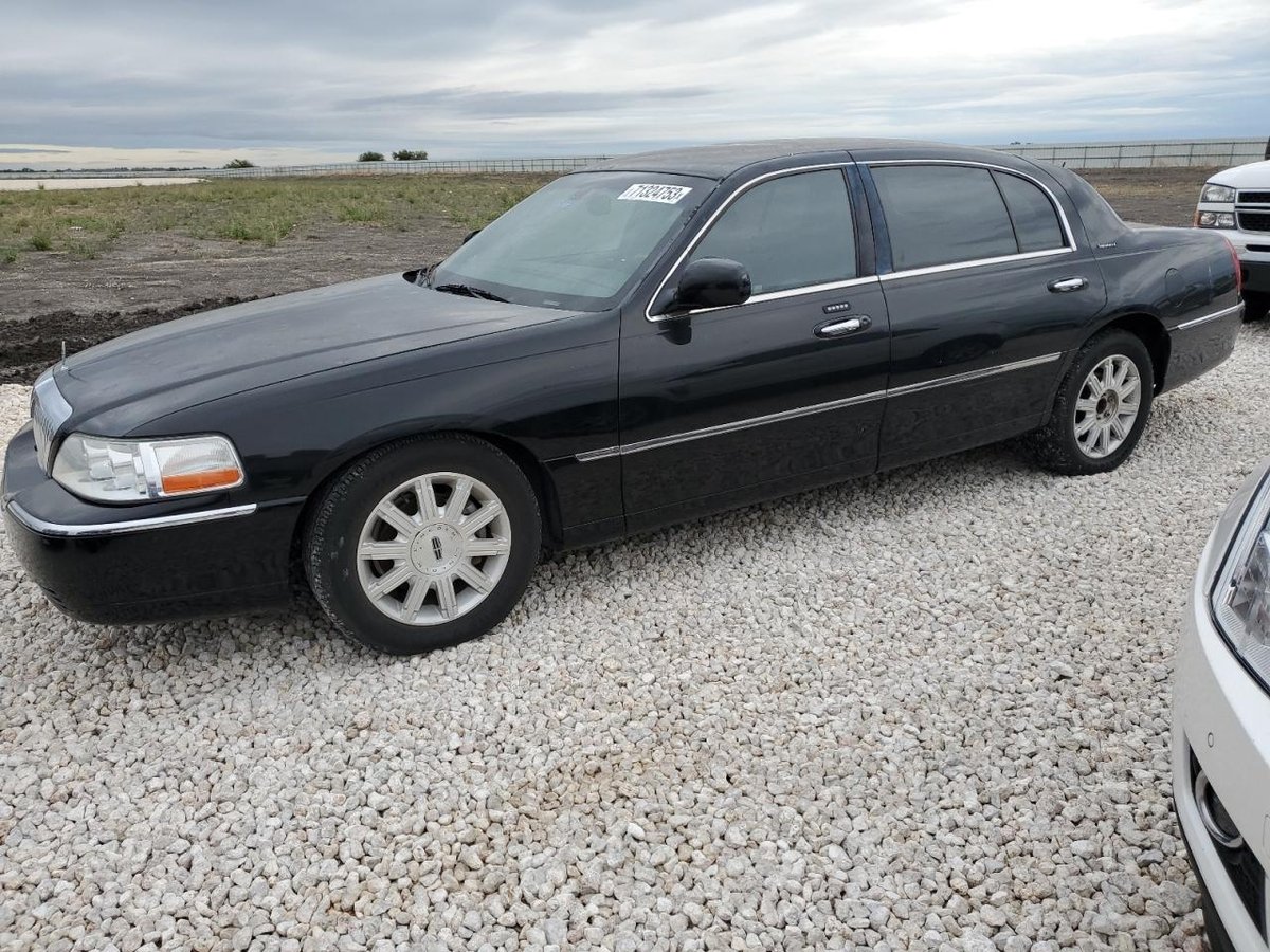 LINCOLN TOWNCAR , 2007