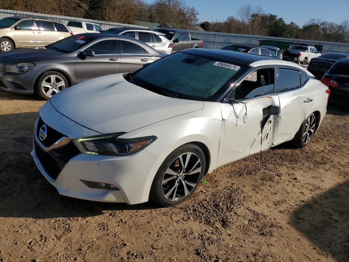NISSAN MAXIMA , 2018