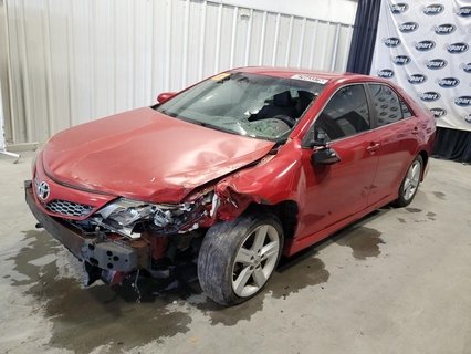 CAMRY 