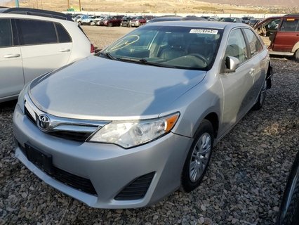 CAMRY 