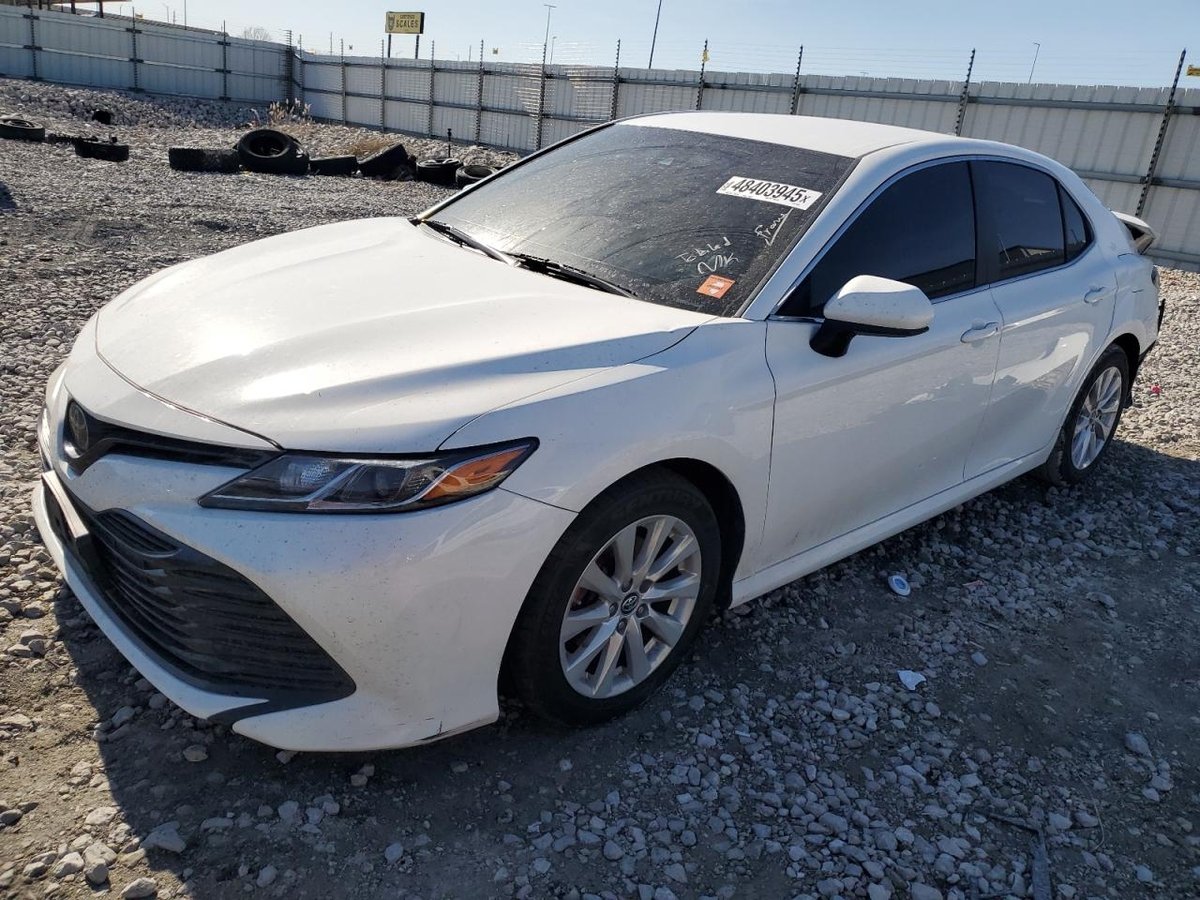 TOYOTA CAMRY , 2019
