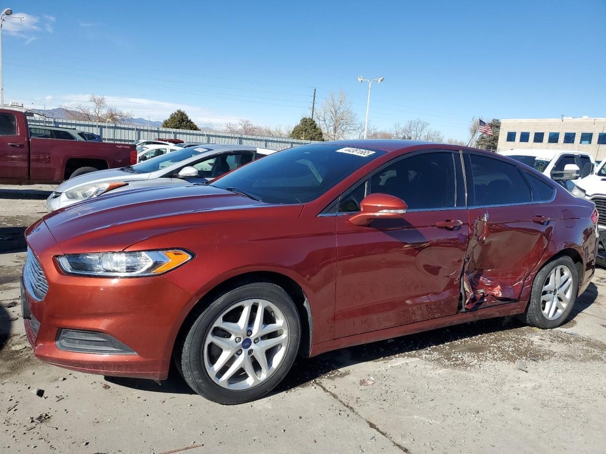 FORD FUSION , 2014