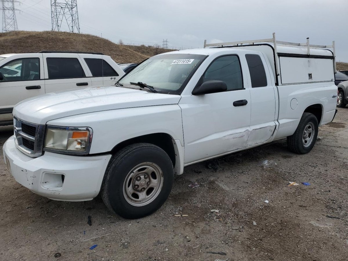DODGE  DAKOTA , 2011