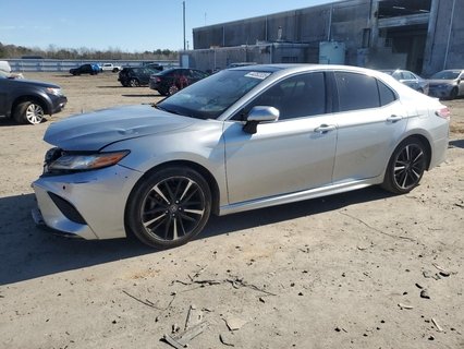 CAMRY 