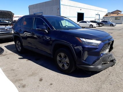 TOYOTA RAV4 XLE, 2022