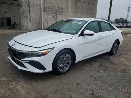 ELANTRA 