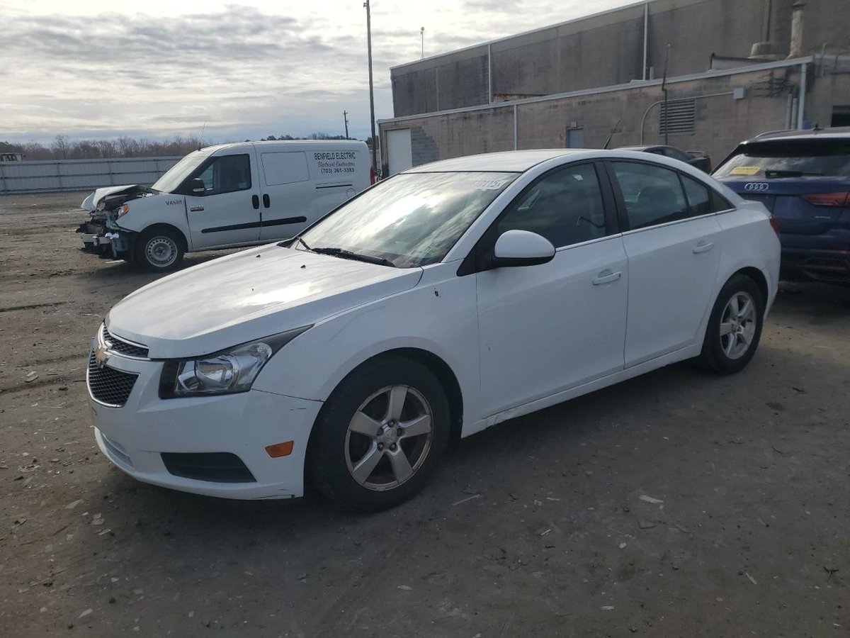 CHEVROLET CRUZE , 2014