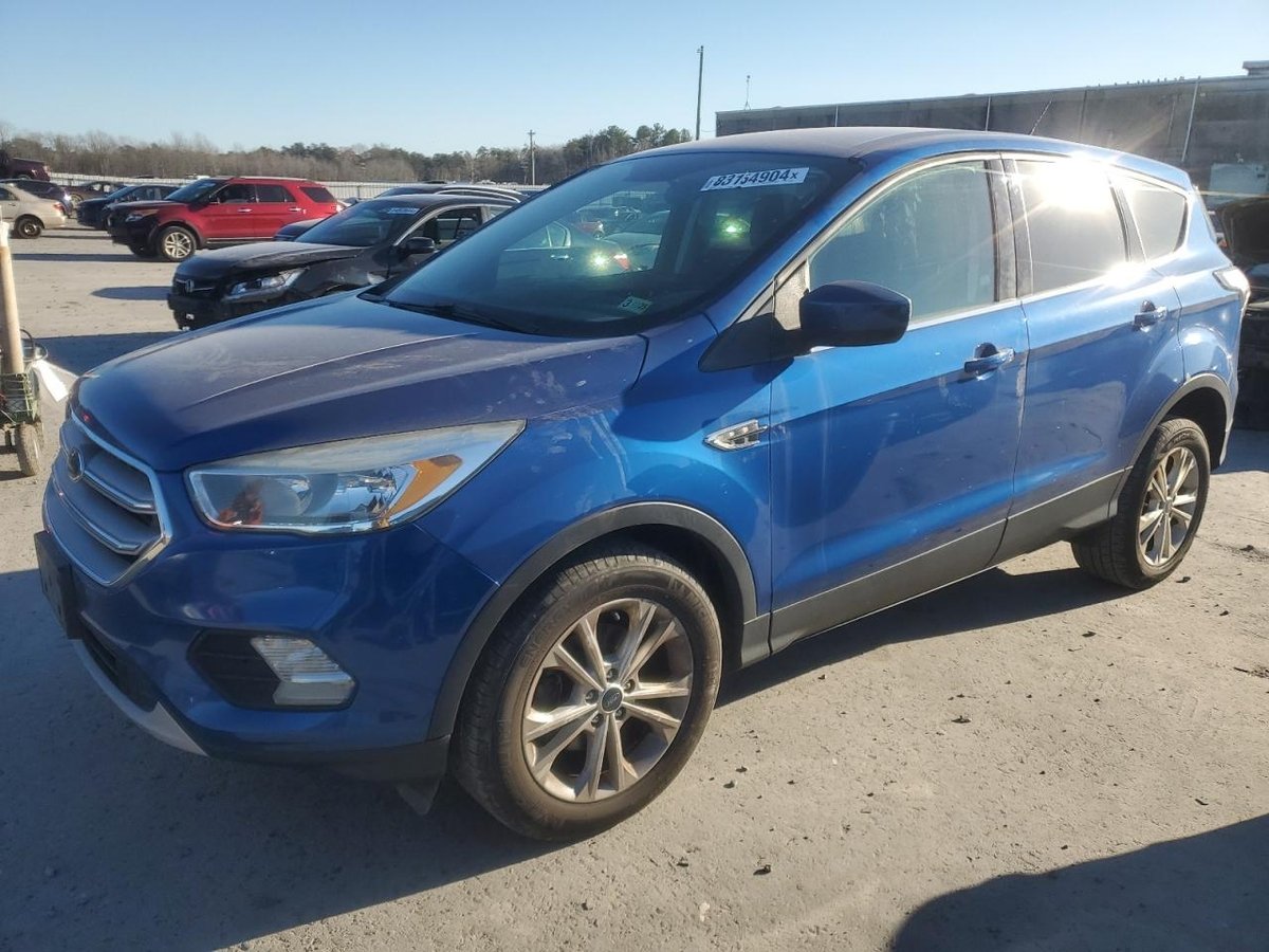 FORD ESCAPE , 2017