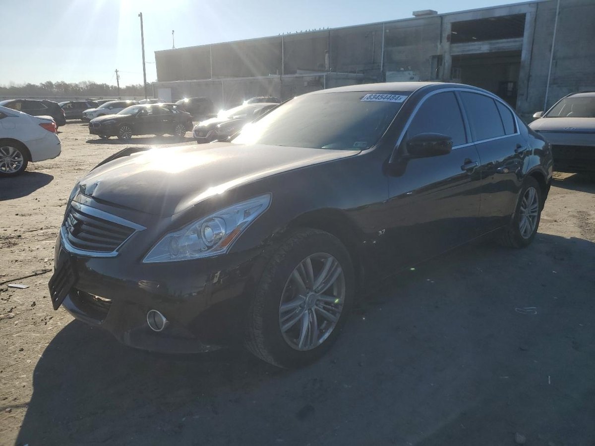 INFINITI Q40 , 2015