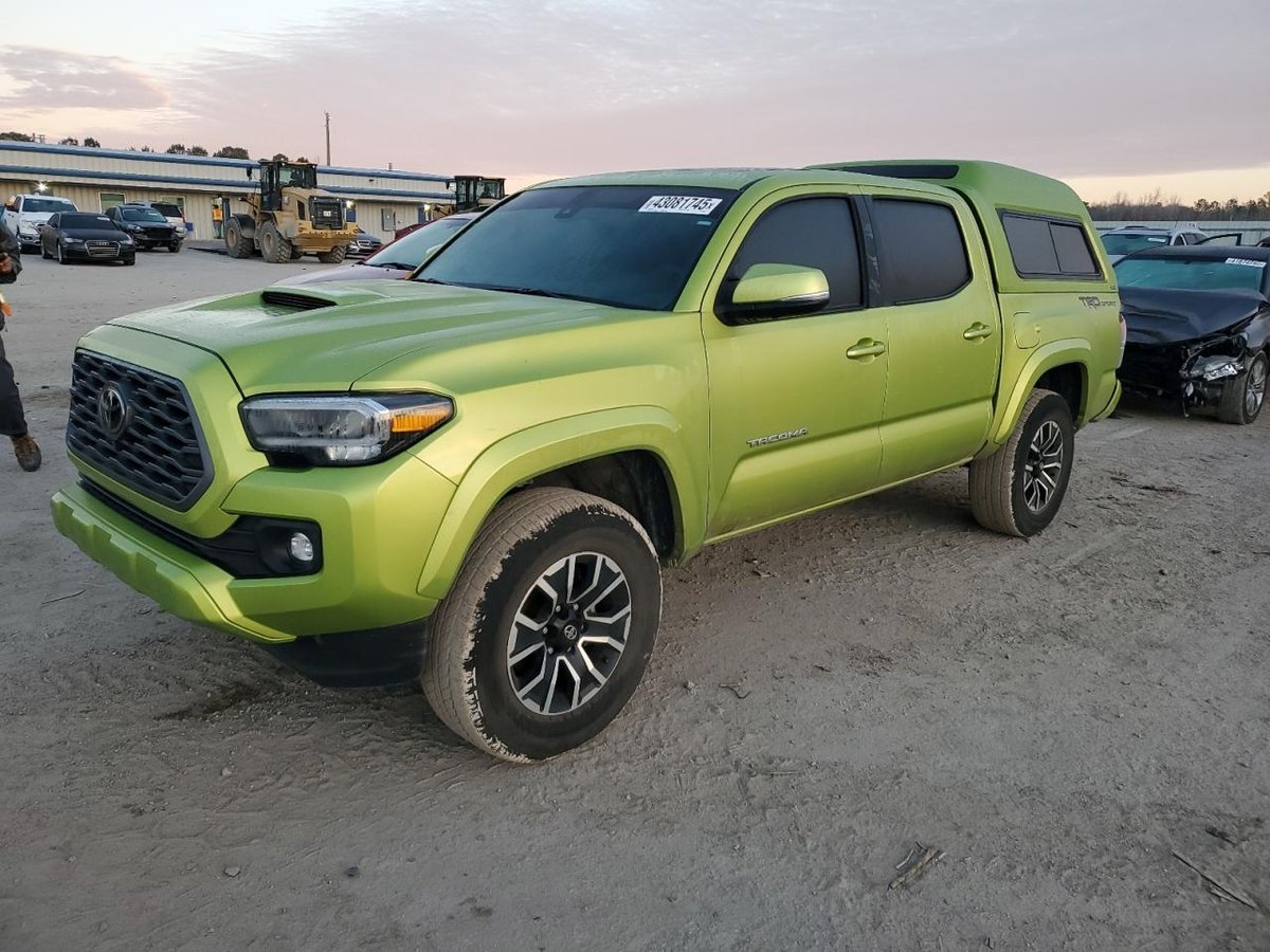TOYOTA TACOMA , 2023
