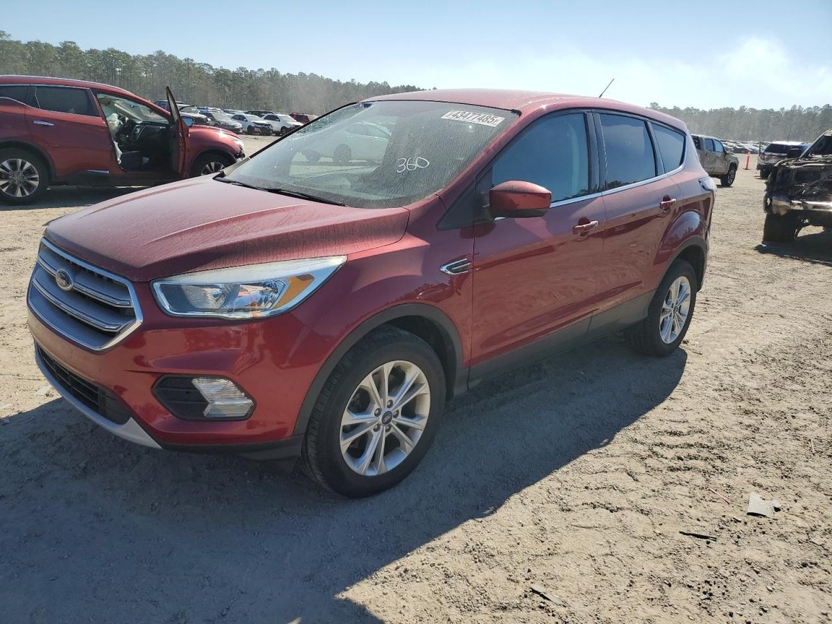 FORD ESCAPE , 2017