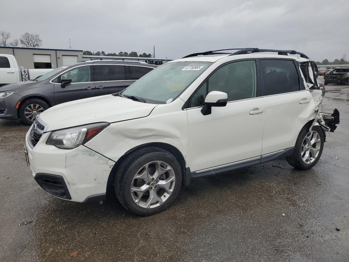 SUBARU FORESTER , 2018