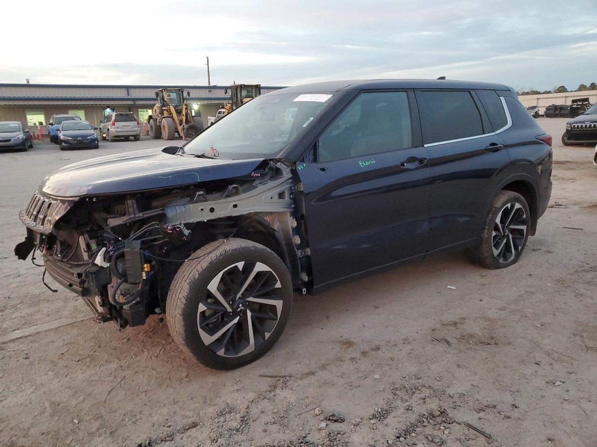 MITSUBISHI OUTLANDER , 2023