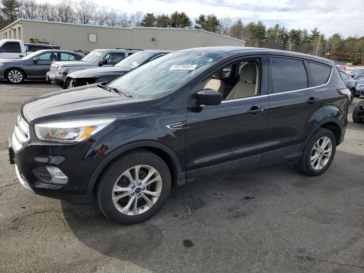 FORD ESCAPE , 2017