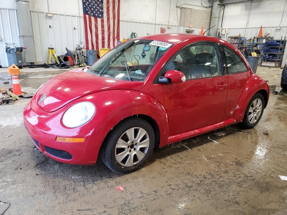 VOLKSWAGEN  BEETLE , 2009
