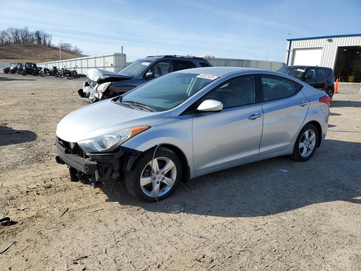HYUNDAI ELANTRA , 2013