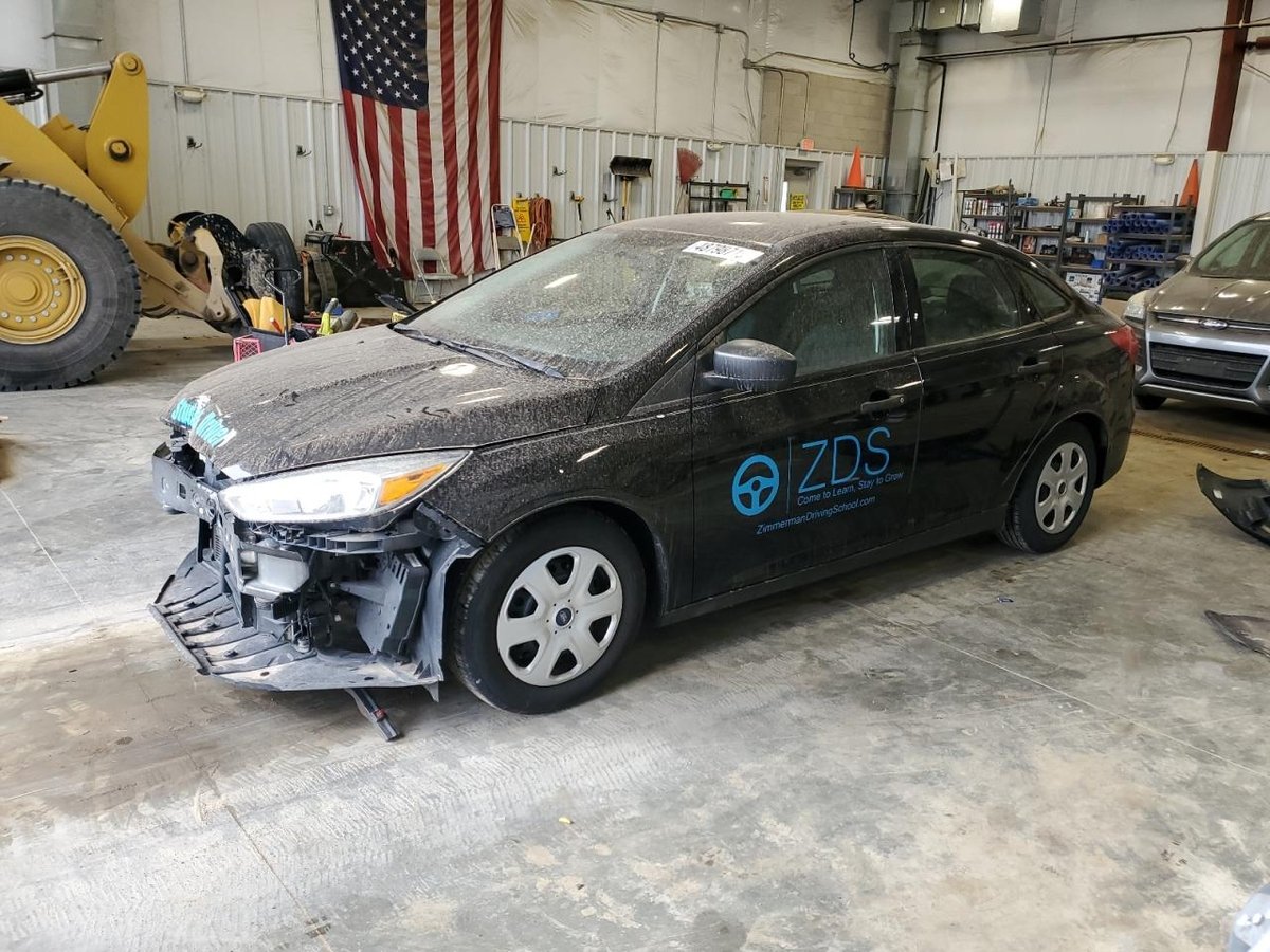FORD FOCUS , 2016