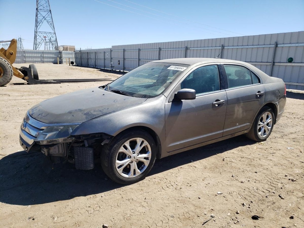 FORD FUSION , 2012