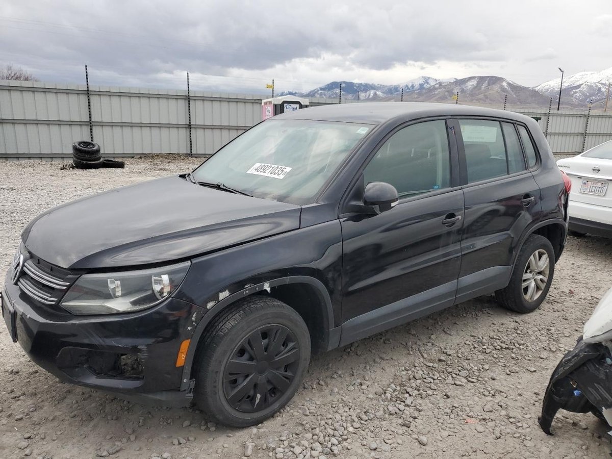 VOLKSWAGEN  TIGUAN , 2013