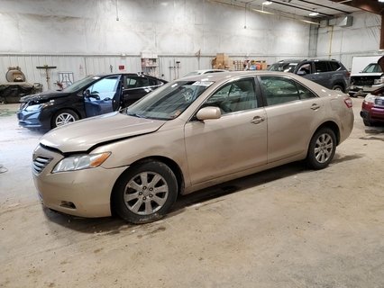 CAMRY 