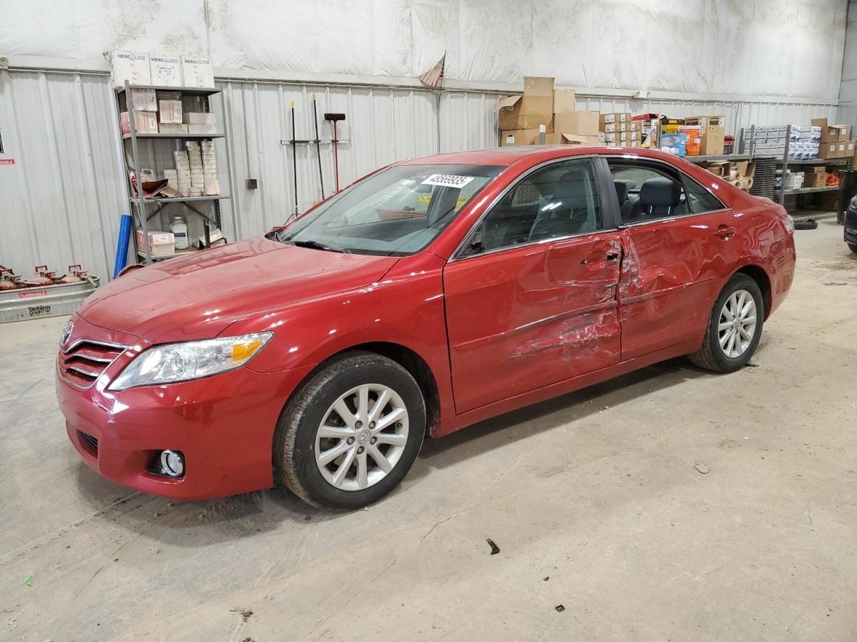 TOYOTA CAMRY , 2011