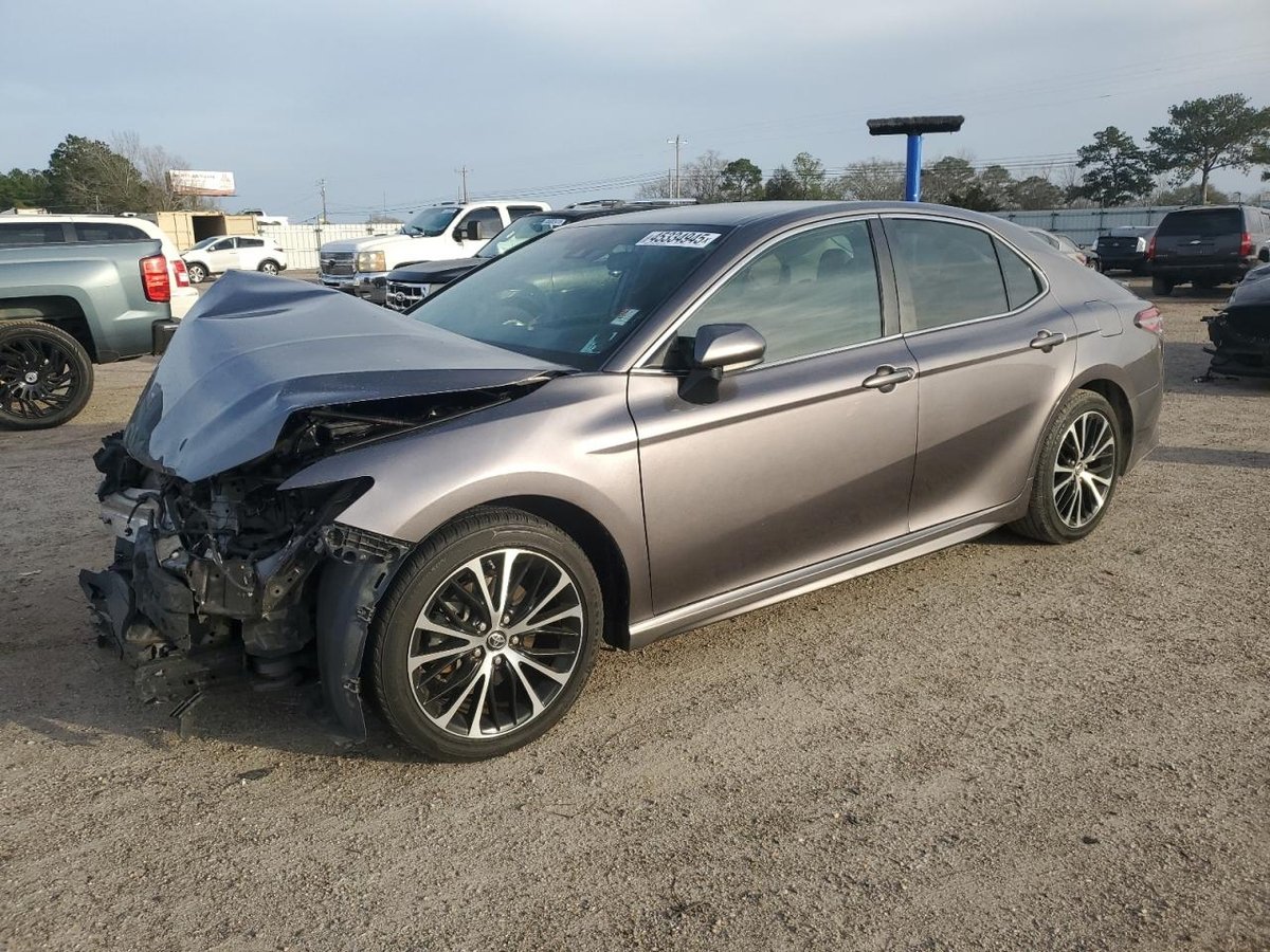 TOYOTA CAMRY , 2018