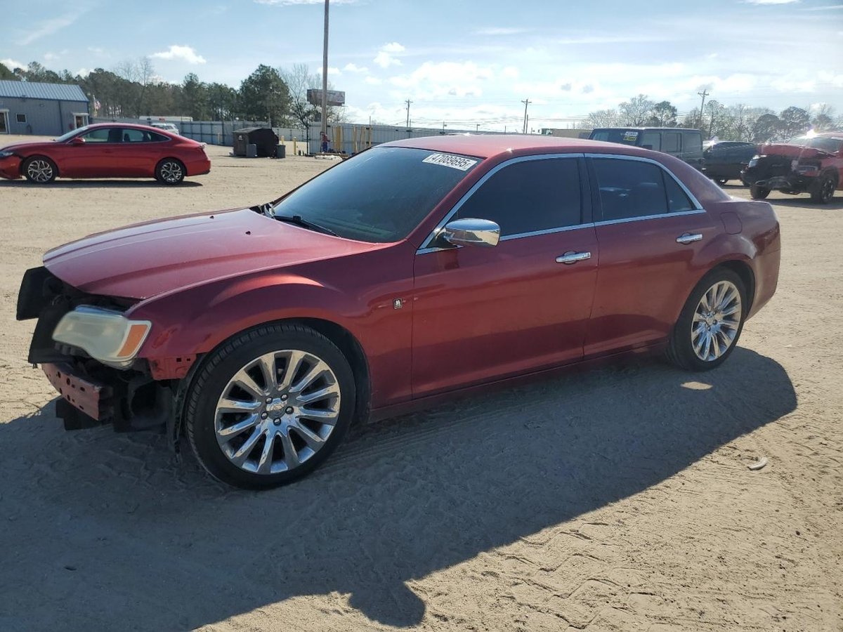 CHRYSLER 300 , 2013