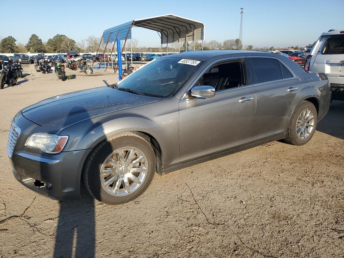 CHRYSLER 300 , 2012