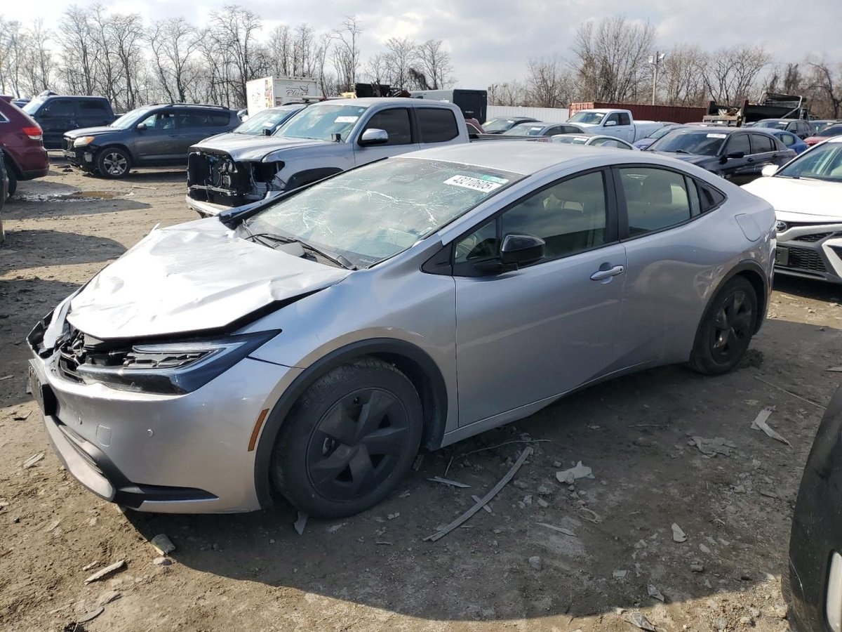 TOYOTA PRIUS , 2023