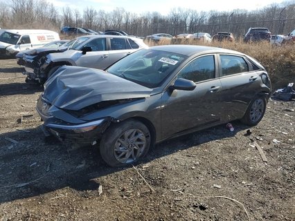 ELANTRA 