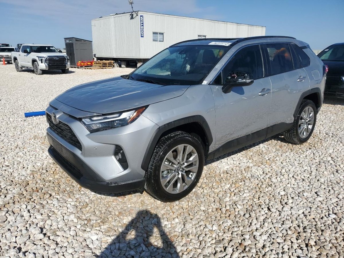 TOYOTA RAV4 XLE P, 2023