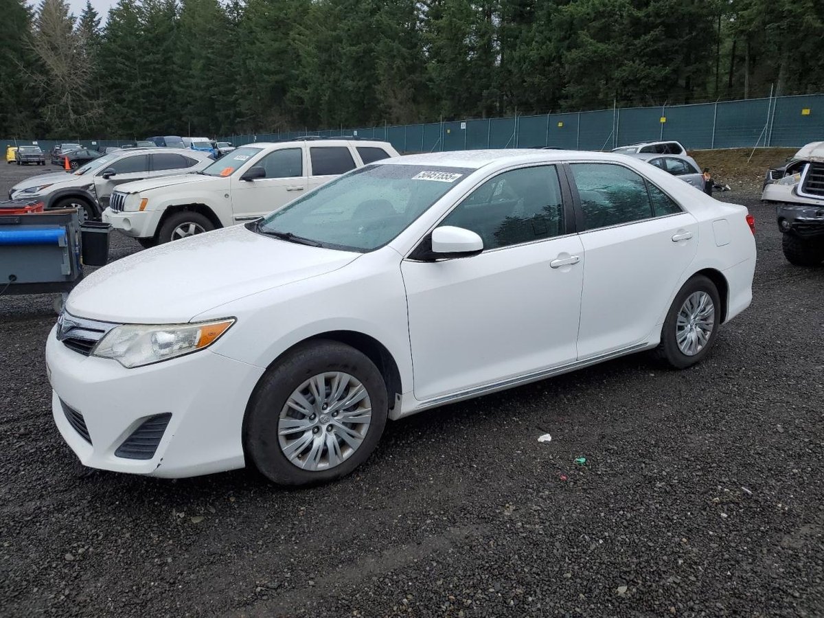 TOYOTA CAMRY , 2014