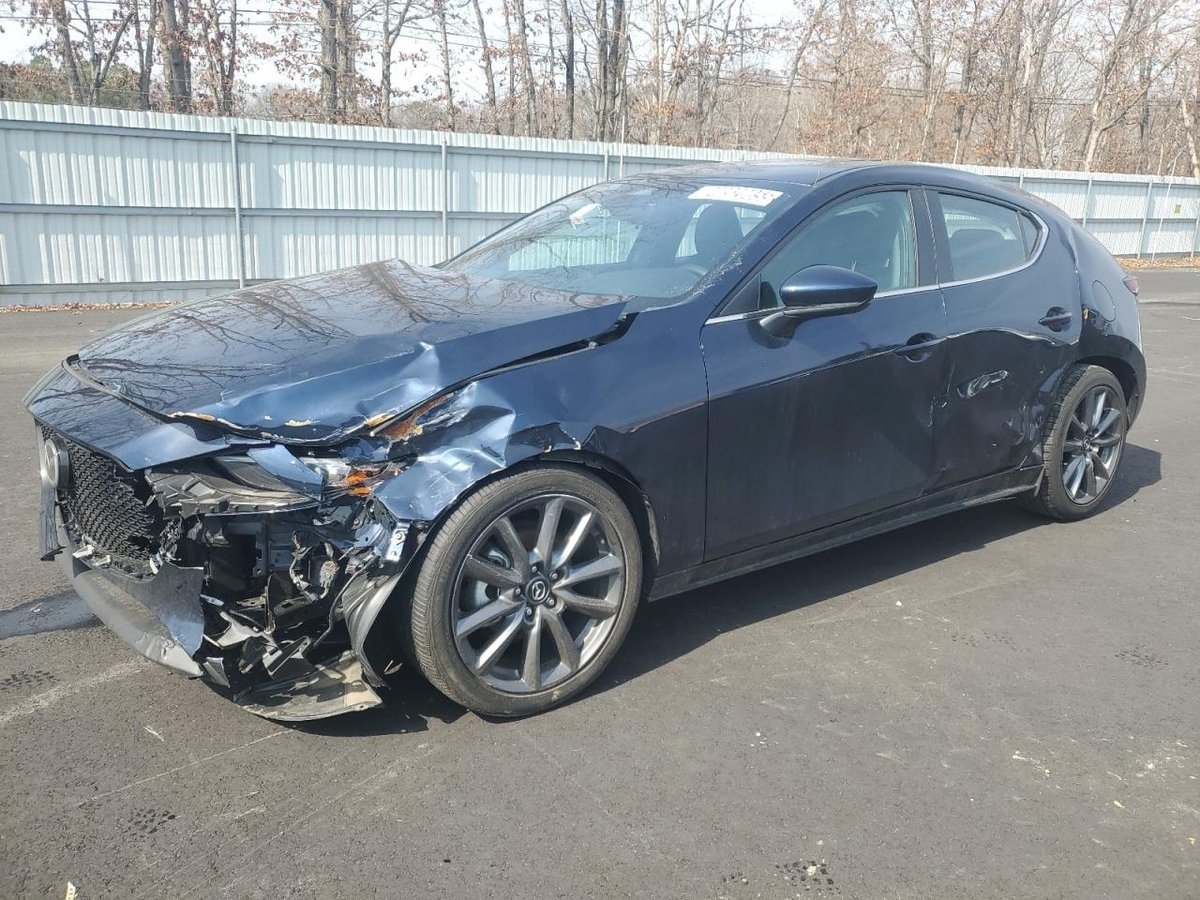 MAZDA 3 , 2024