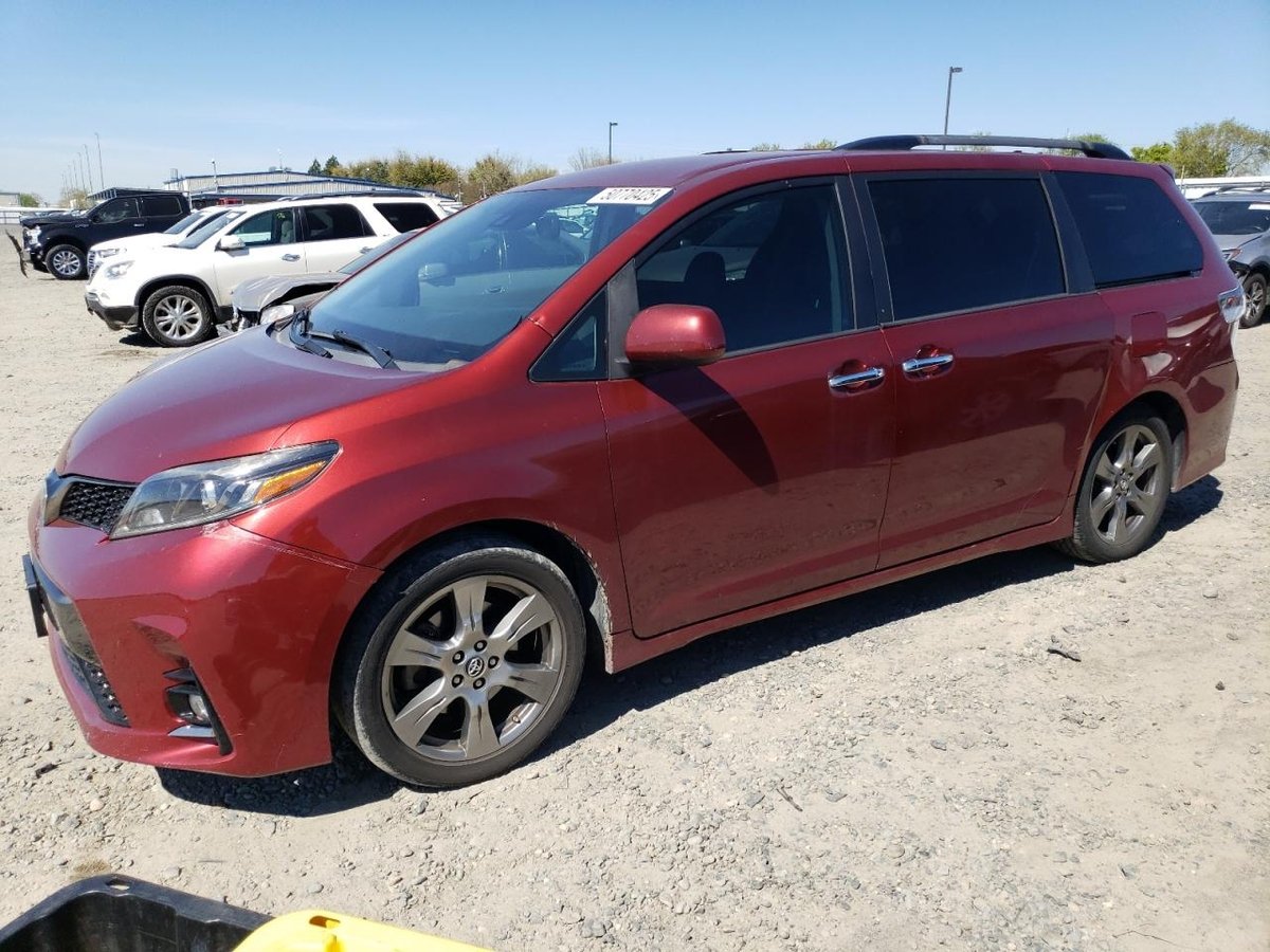 TOYOTA SIENNA , 2018