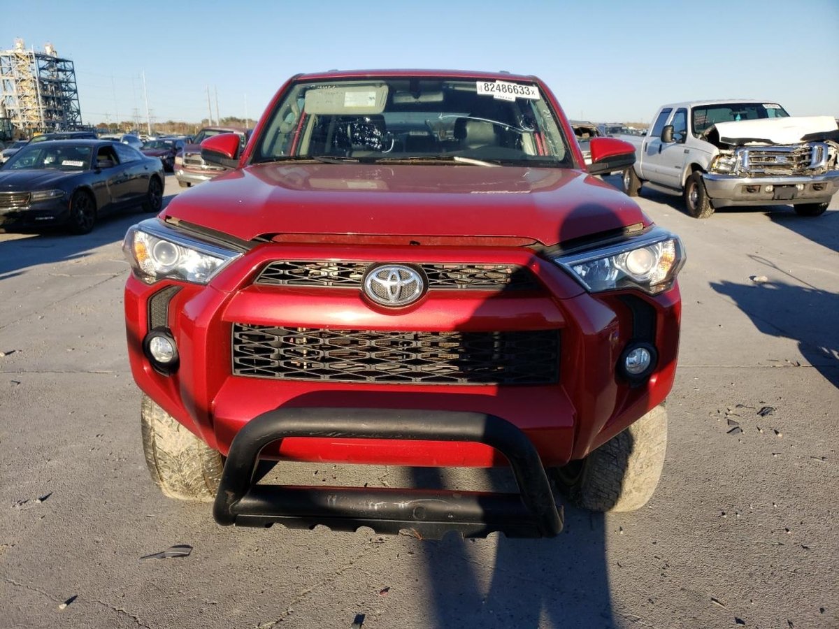 TOYOTA 4RUNNER SR 4RUNNER SR, 2018