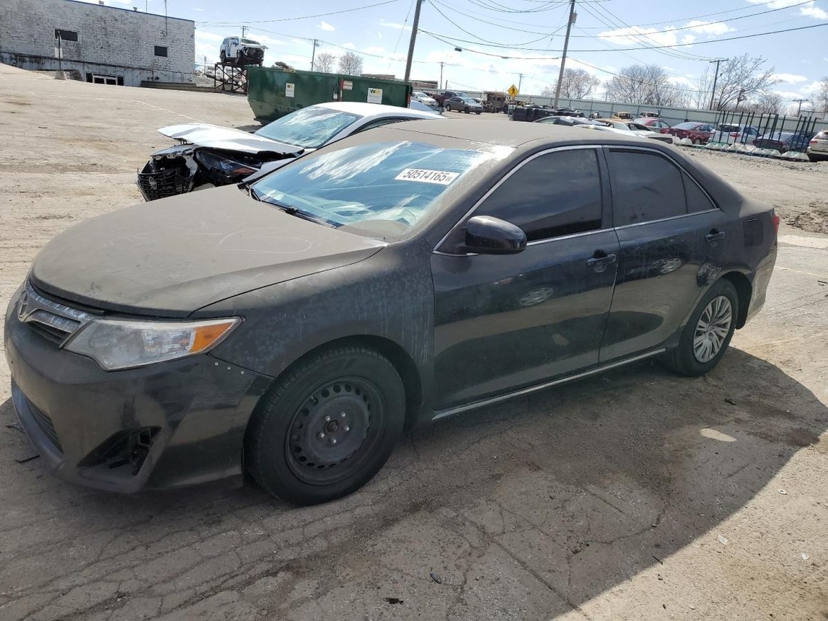 TOYOTA CAMRY , 2014