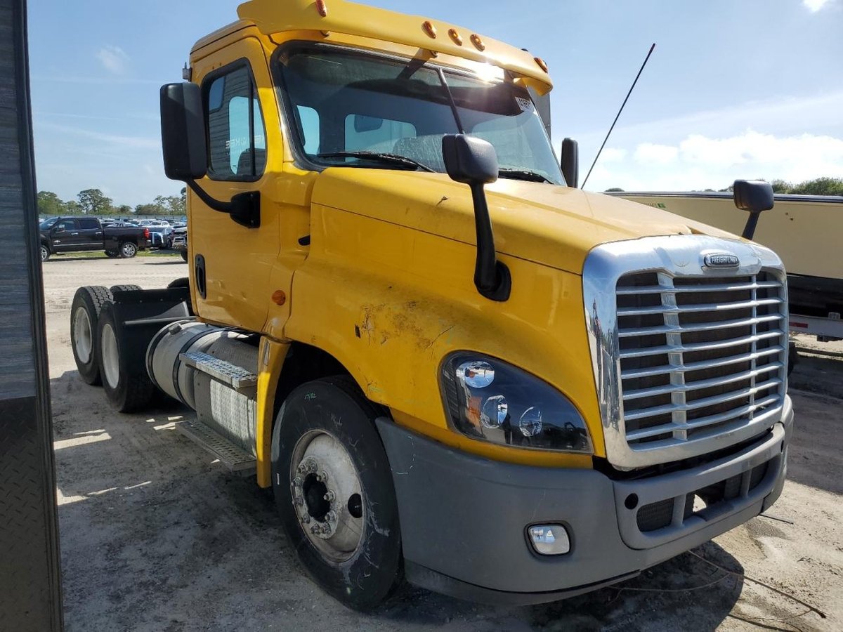 FREIGHTLINER ALL OTHER , 2014