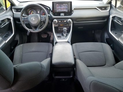 TOYOTA RAV4 LE, 2020