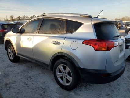 TOYOTA RAV4 XLE, 2014