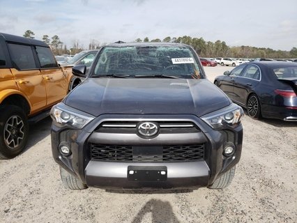 TOYOTA 4RUNNER SR, 2022