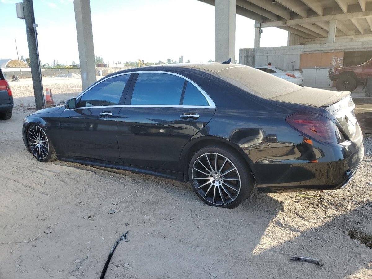 MERCEDES-BENZ  S 550, 2015