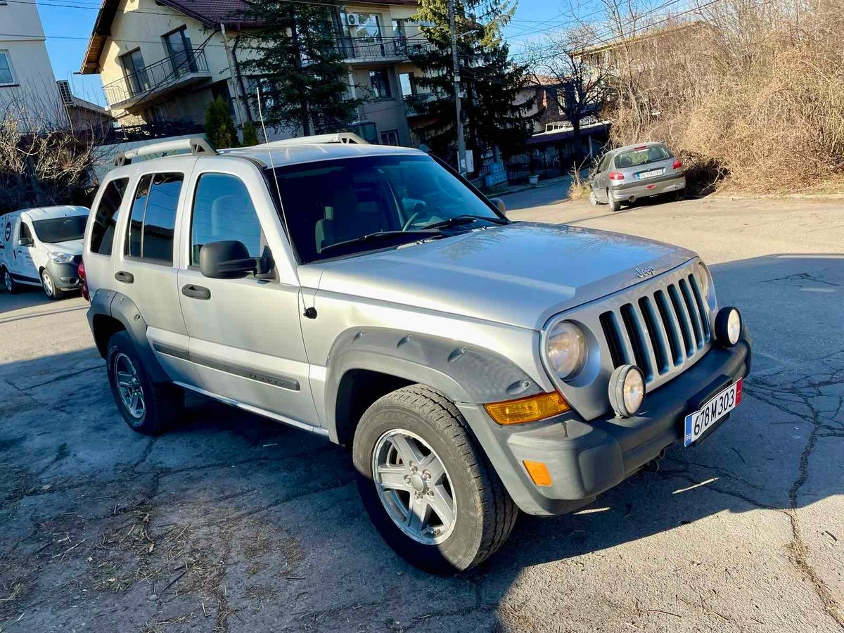 JEEP LIBERTY , 2006