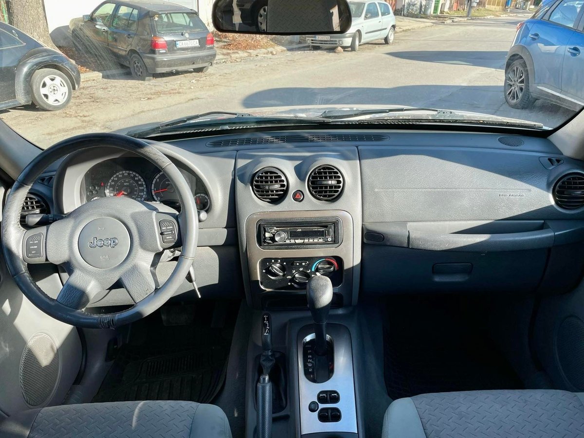 JEEP LIBERTY , 2006